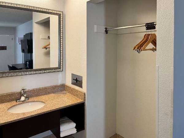 Motel 6 Montgomery, AL - Eastern Blvd. image 9